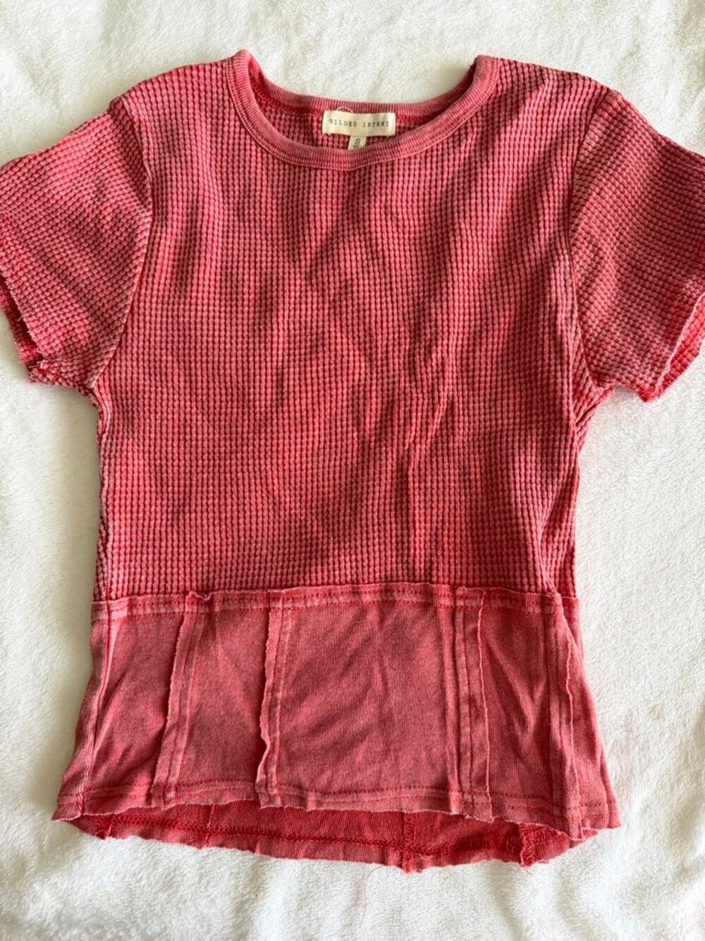 Gilded Intent red top